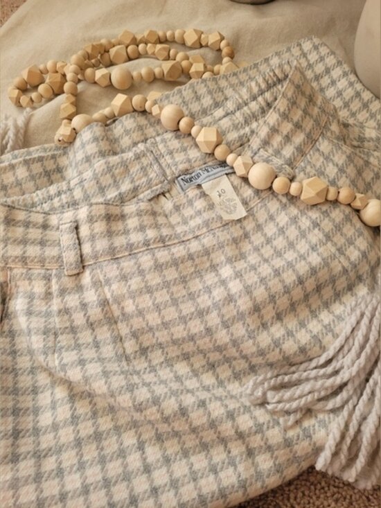 Vintage Dresses & Skirts - Vintage Neutral Color Wool Blend Plaid Pencil Skirt